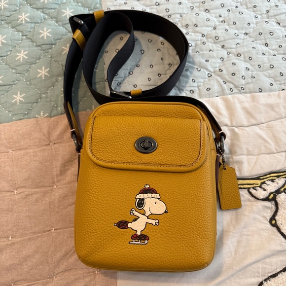 Coach Snoopy Turnlock Crossbody Bag - Picture 1 of 5